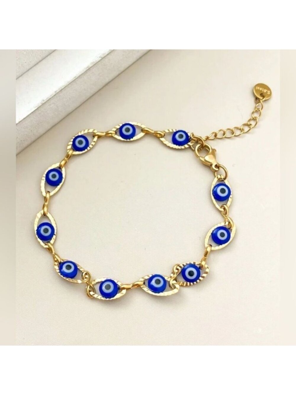 Blue Evil Eye Bracelet Q73